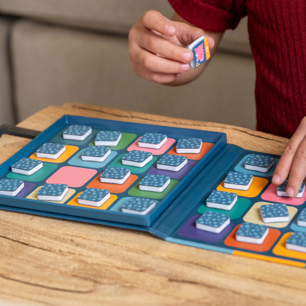 Magnetic Memory Matching Spiel